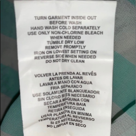 NWOT 2 light and airy tops - Picture 6 of 11